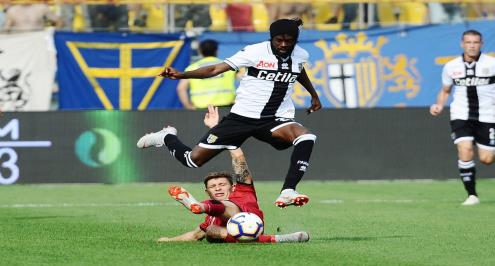 صورة.. جيرفينيو يسخر من سرعته في فيفا 19